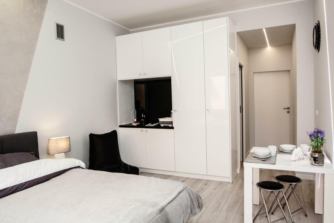 Novel Apartment Warsaw Exterior photo